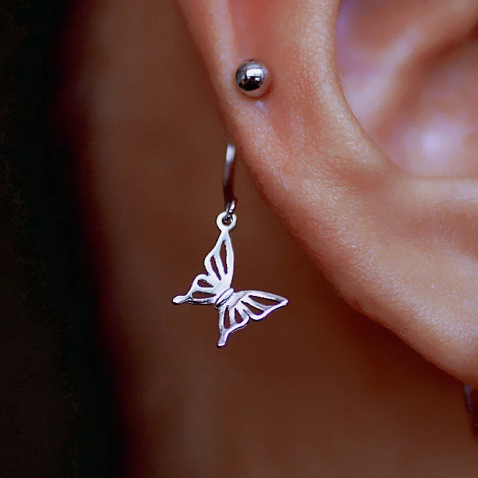 1 шт. женские серьги-гвоздики в виде бабочки