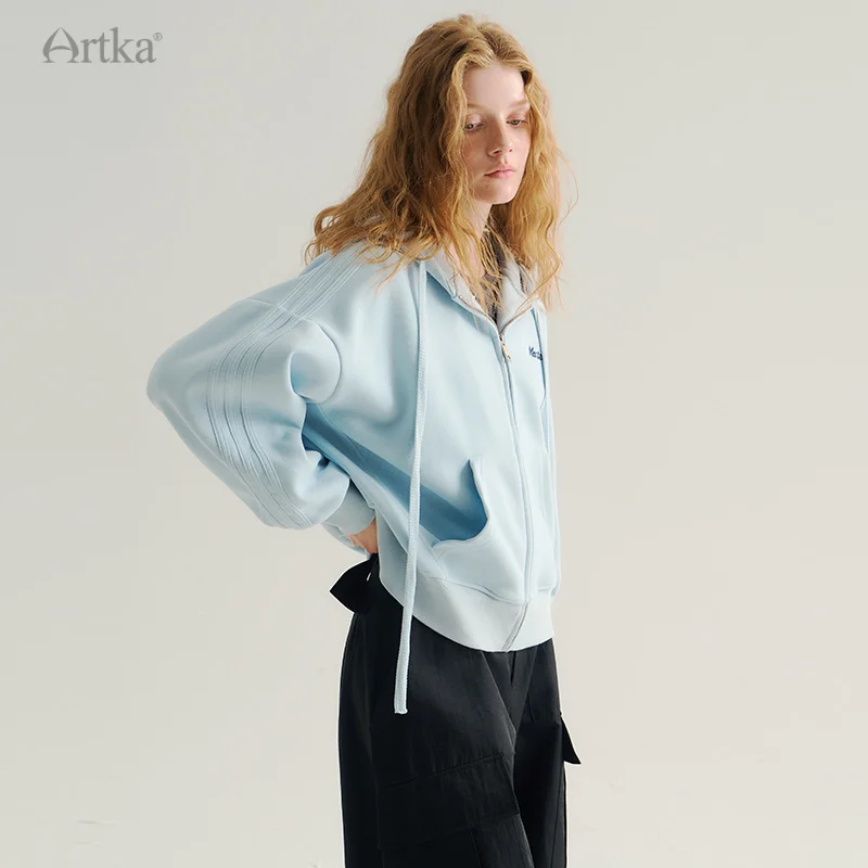 Женская куртка с капюшоном ARTKA синяя повседневная толстовка на молнии большие