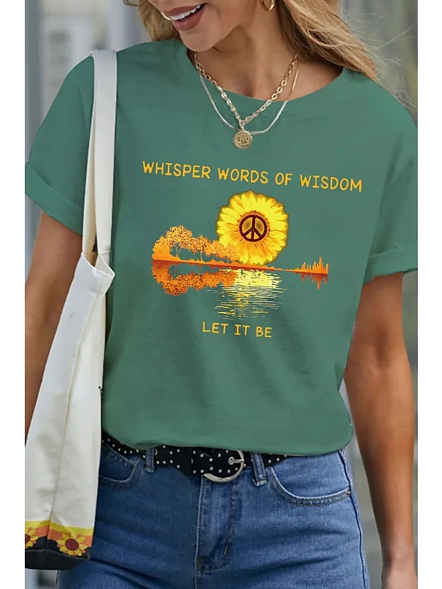 

Женская футболка с коротким рукавом, круглым вырезом и графическим принтом