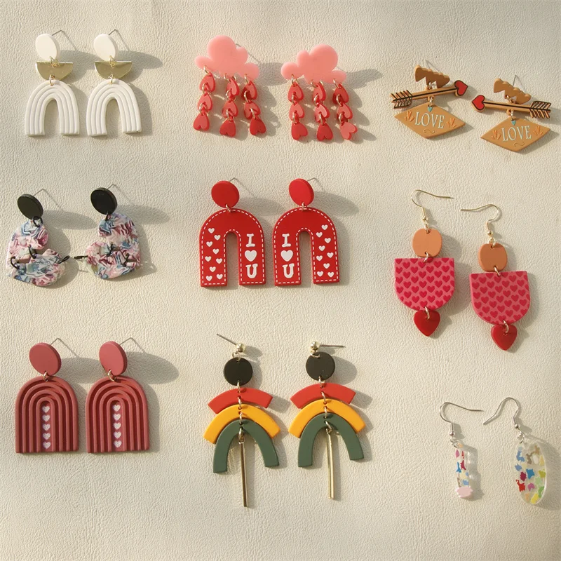 Новые весенние акриловые серьги-гвоздики карамельных цветов с геометрическим