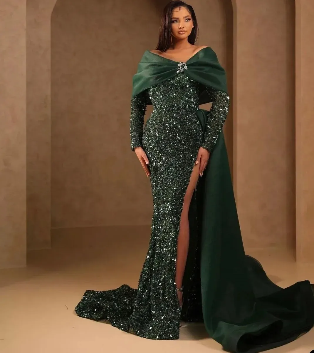 

Luxury Hunter Green Prom Party Dresses Celebrity Side High Split Sexy Sequined Evening Formal Gowns Dubai Arabic Robe De Soiree