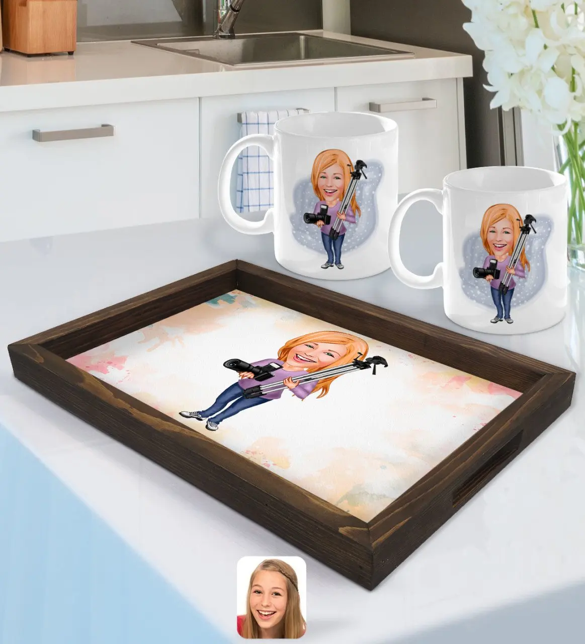 

Персонализированная Женская Фотографическая карикатура поднос из натурального дерева и 2gang Cup Seti-1