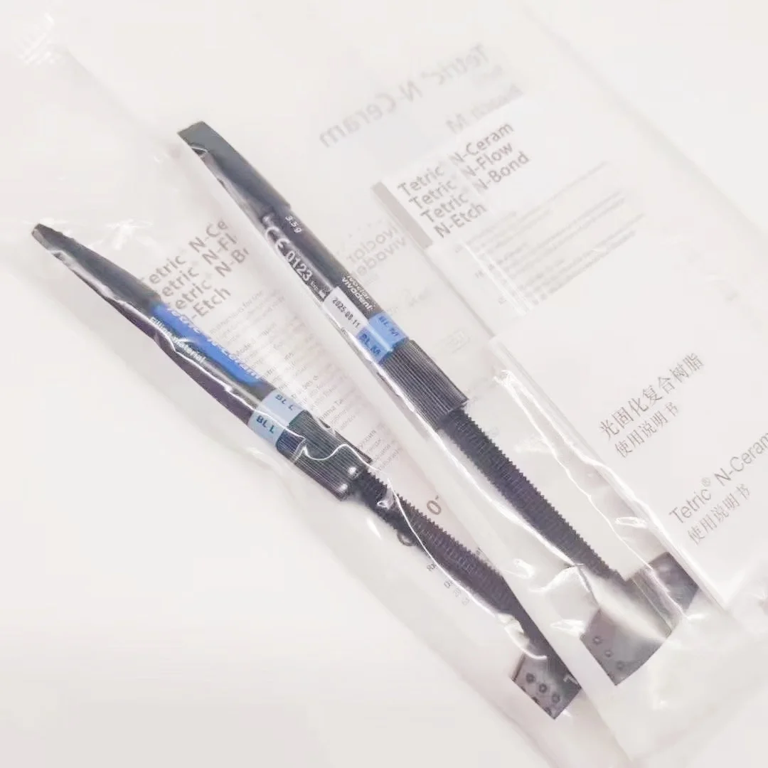 Фото ivoclar Dental Yih 1994. Nano Porcelain Resin BLL, BLM, BLXL Nano Porcelain Resin Отбеливающая и цветная маскирующая смола №1