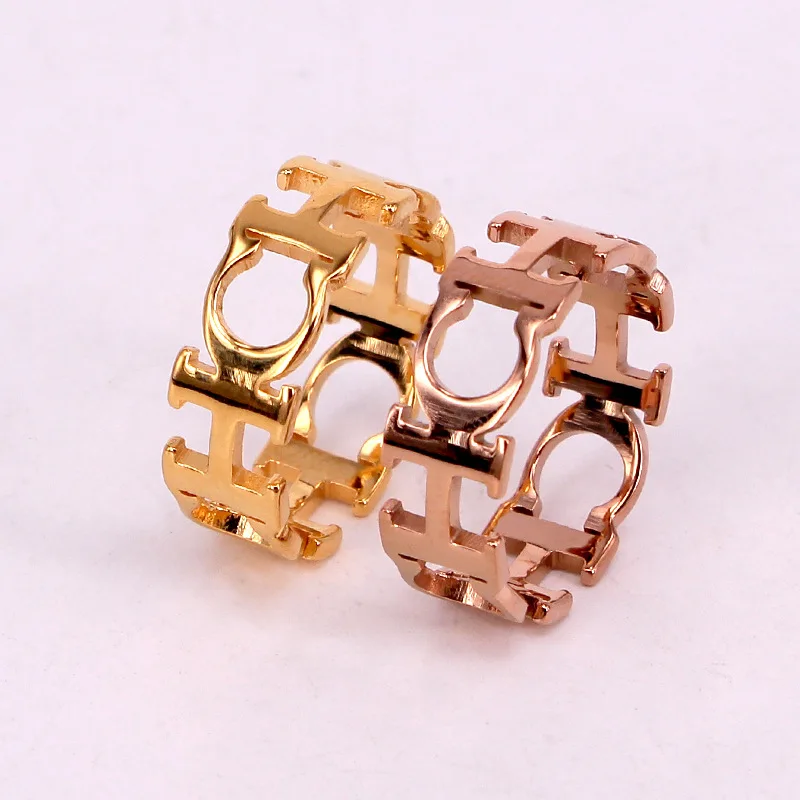 

Hollow English Letters CH Rings for Women Joker Luxury Alphabet Gold Ring Stainless Steel Jewelry Couple Trendy Bijoux Gift