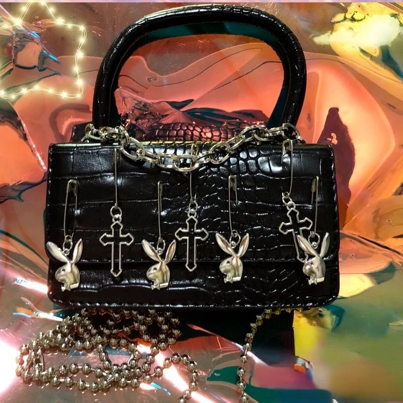 

2022 Harajuku Y2K Gothic Shoulder Bag for Women Hot Girls Vintage Metal Punk Moto Biker Chain Bag Cross Paper Clip Lolita Clutch