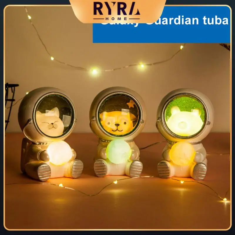 

Star Guardian Night Light Galaxy Guardian Pet Desk Lamp Desktop Astronaut Decorations Resin Galaxy Star Ambient Lamp Home Tool