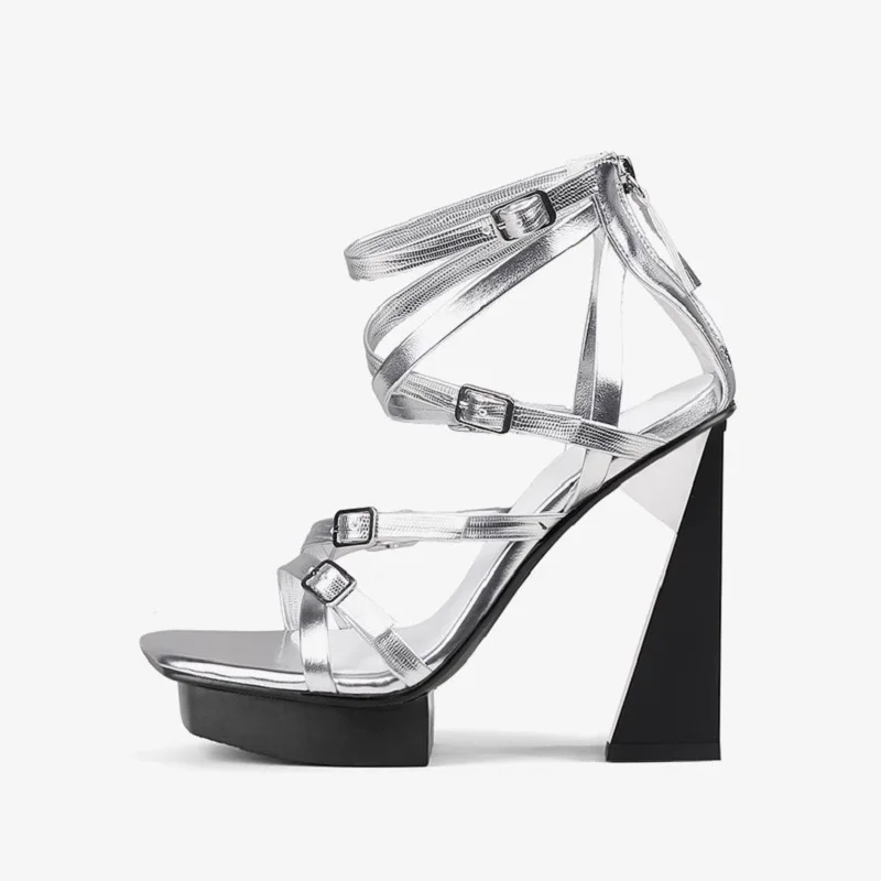 Summer Sandały Wąskie Paski Buty Ślubne Styl Europejski Seksowne Dziwne Na Obcasie Super Star Fashion Show Pumps