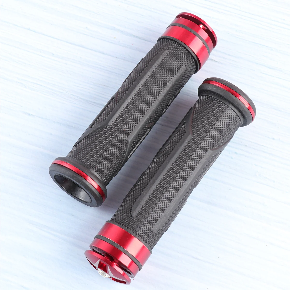 

Pair of Motorcycle 7/8 Inch Aluminium Handle Grips Handlebars (Black+Red)