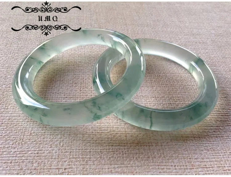 

Myanmar Laokeng Natural A-goods Jadeite Bracelet High Ice Glass Full of Yang Green Floating Flower Round Bar Jade Bracelet