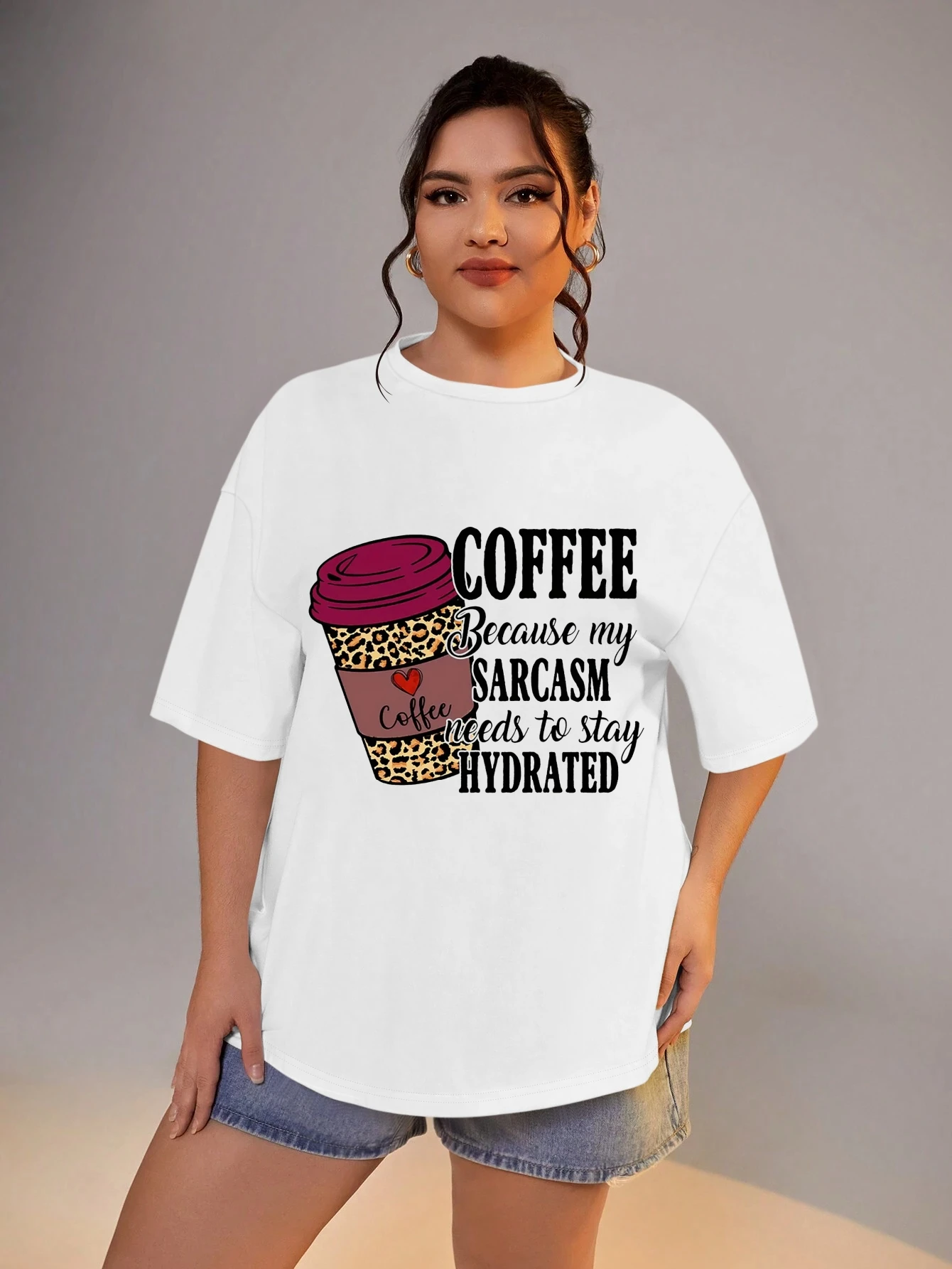 Женская футболка с коротким рукавом и принтом телесного цвета