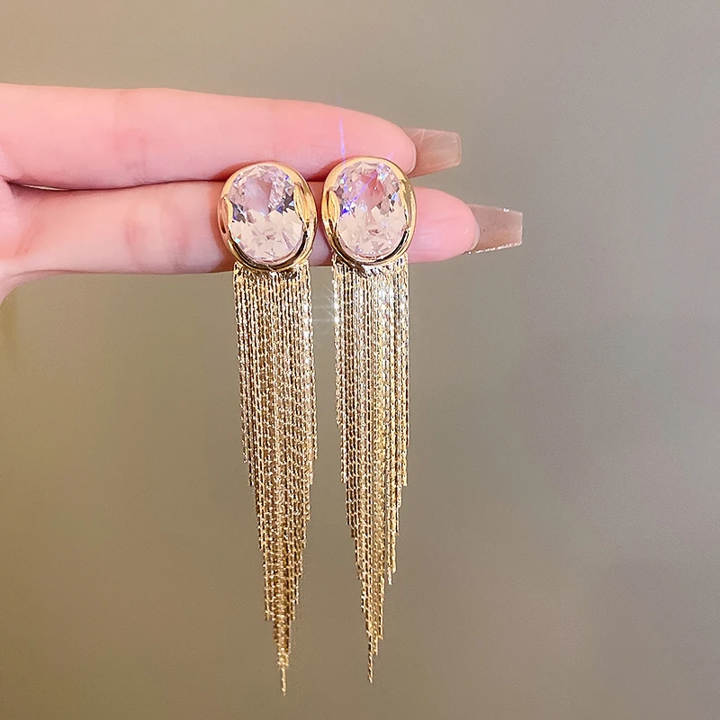 

DREJEW Luxury Oval Zircon Long Tassels Dangle Earrings Geometric Exaggerated Piercing Drop Earrings Career Women Ornament Gift