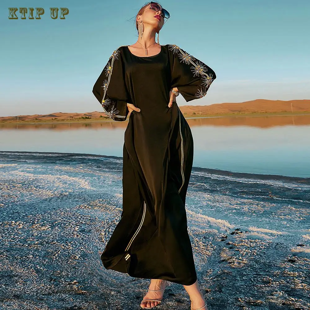 

Muslim Fashion Middle East Saudi Arabia Black Satin Irregular Bat Shirt Women's Gown Hand Sewn Drill Cape Abaya Dress Dubai