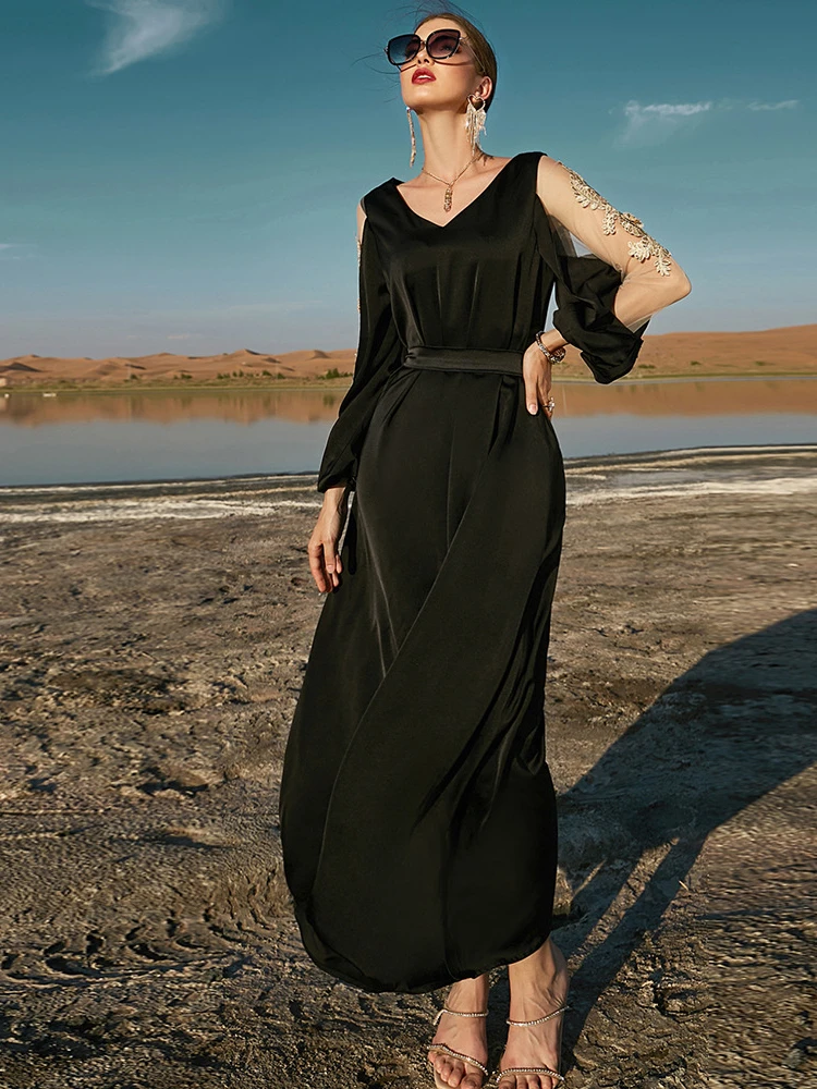 Ramadan Diamond Morocco Abaya Kaftan Muslim Dress Women Maxi Loose Satin Puff Sleeve Hollow Embroidery Dubai Arabic Party Caftan