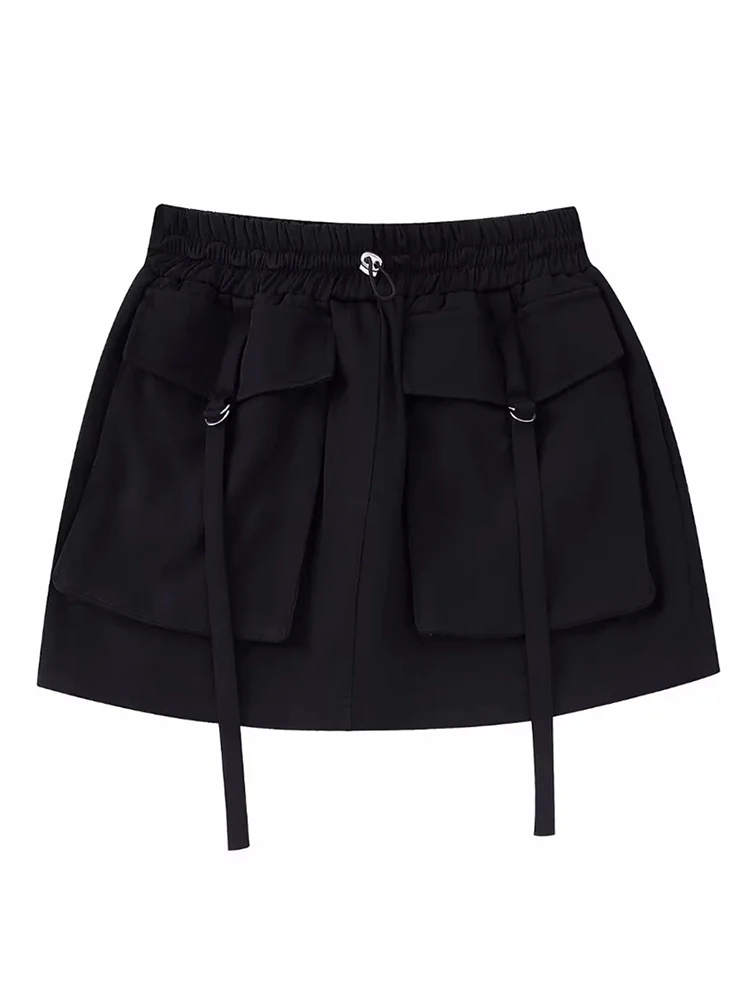 

Юбка женская короткая Осенняя черная с двумя большими карманами и высокой талией