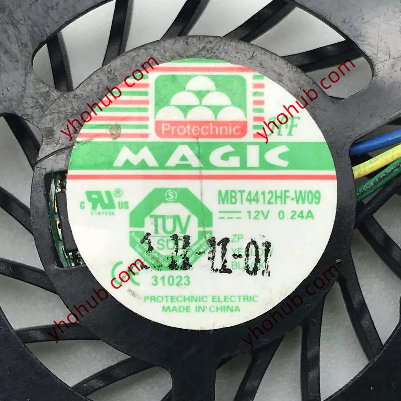 Волшебная MBT4412HF-W09 DC 12V 0.24A 4-проводной сервера Baer Вентилятор охлаждения |