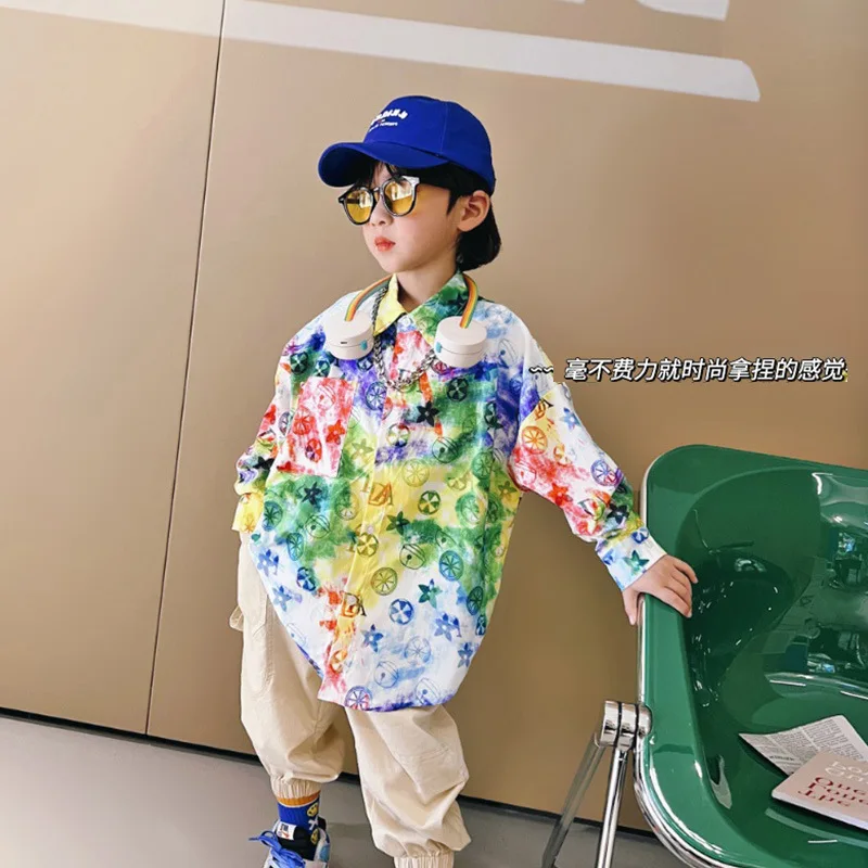 

Boys' Rainbow contrast shirt 2022 spring and autumn new foreign style fried street children's long sleeved Lapel Korean shirt