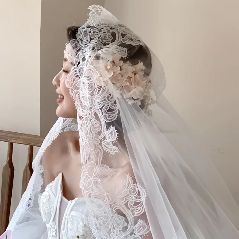 Фото Винтажная свадебная фата-мантилья из кружева, однослойная, с цветочным узором, из мягкого прозрачного тюля, длинная, белая, Velo De Novia №4