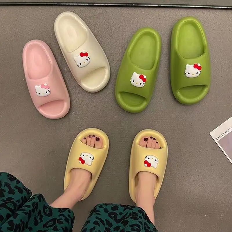 

2023 New Sanrio Hellokittys Pochacco Kawaii Cartoon Slippers Anime Student Female Summer Home Bathroom Non Slip Soft Sandals
