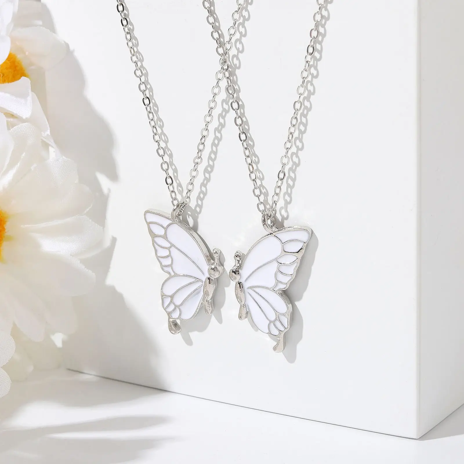

New detachable butterfly couple necklace creative personality a pair of multi-layer necklace unisex Valentine Day necklace gift