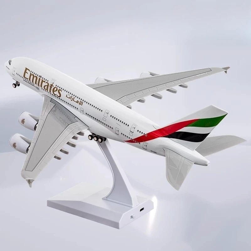 Фото A380 Uae Катар Франция Сингапур масштаб 1:250 Модель Airbus 30 см 380 с подсветкой Abs Версия Модель самолета с шасси №1