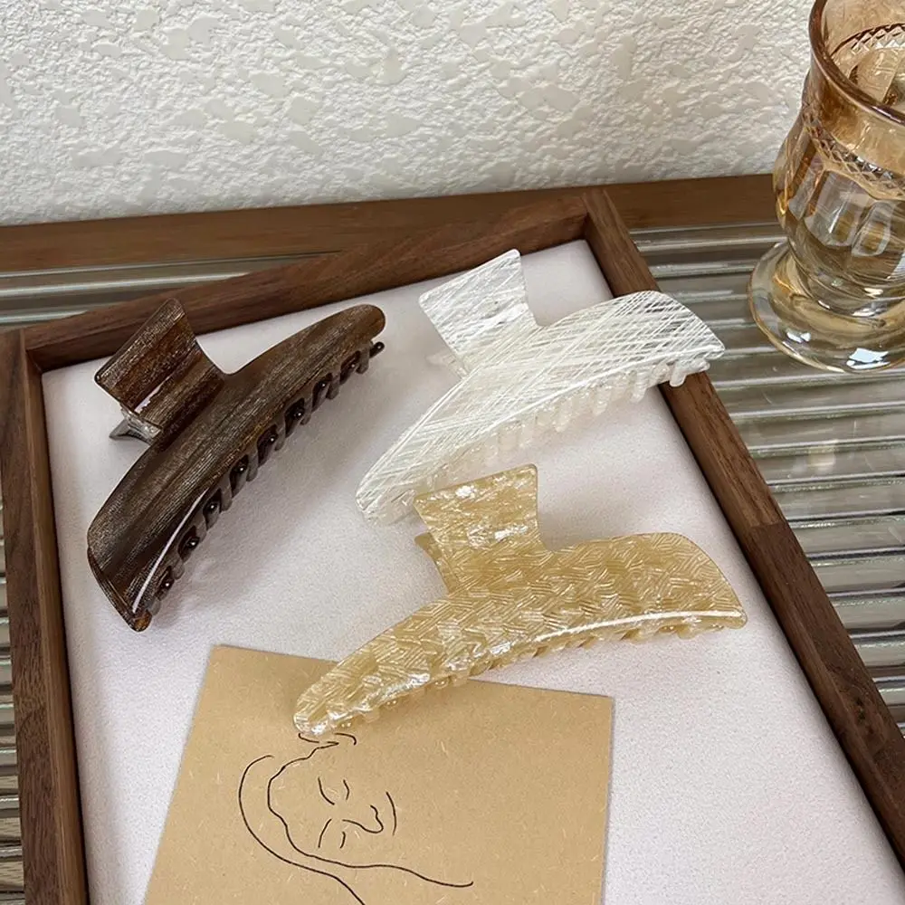 

Plaid Lattice Shark Clips New Heardress Women Hair Clips Geometric Hairgrips Acetate Hair Claws Korean Shark Clips