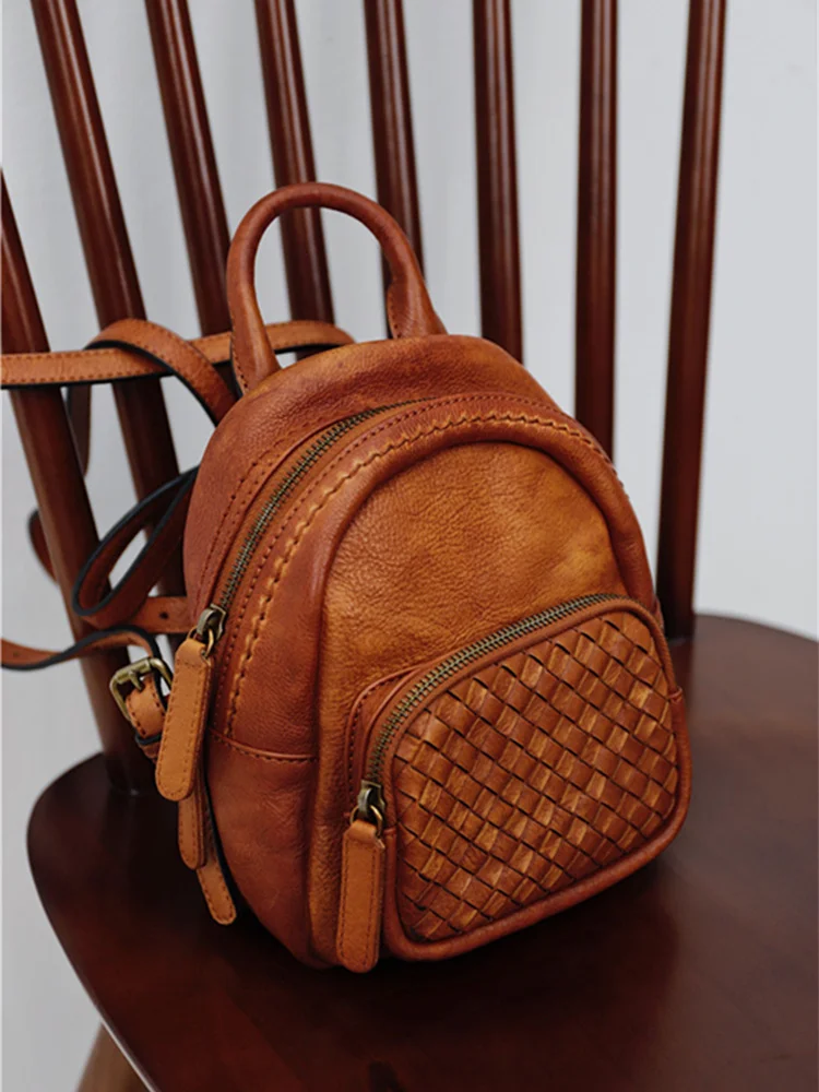 

2022 Leather Mini Women's Backpack Hand Woven Leather Vintage Backpack British Luxury Women's Brand Bag Light Fashion Schoolbag