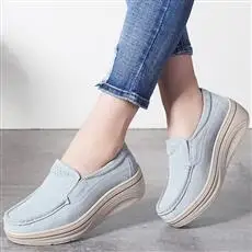 

2022 Spring Women Flats Shoes Woman Platform Slip On Flats Sneakers Women Suede Ladies Tenis Loafers Moccasins Casual Shoes