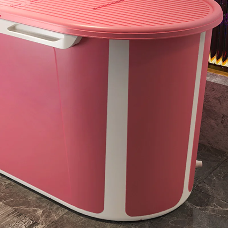 Пластиковая крышка большого размера для ванной