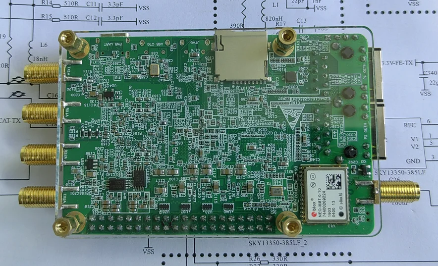 Платформа разработки радио программного обеспечения Tongtu SDRPi ZYNQ AD9361
