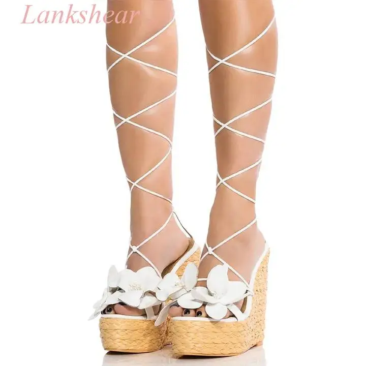 Женские пляжные босоножки цвета слоновой кости на платформе с открытым носком