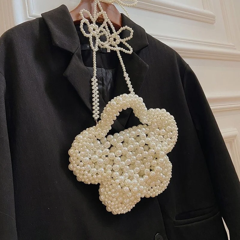 

2022Popular Hand-held Envelope Women's Bag Fashion Pearl Chain Bag Minority Design Beads Beach Photo Luxury Women Mini Handbag