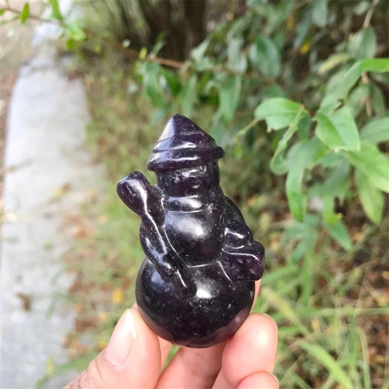 

6.1cm Natural Lepidolite Crystal Stone Snowman Hand Carved Crafts New Year Ornament Xmas Home Decoration 1pcs