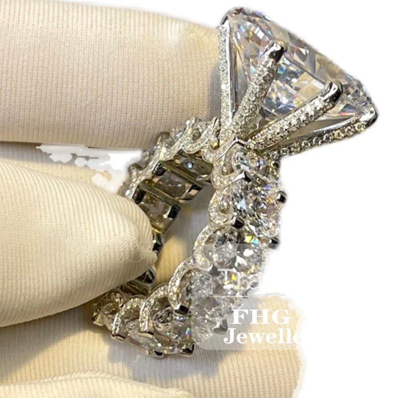 Рисунок 2 - Роскошное кольцо 10 карат овальной