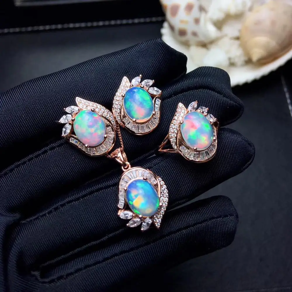 Женское кольцо из серебра 925 пробы с натуральным австралийским опалом