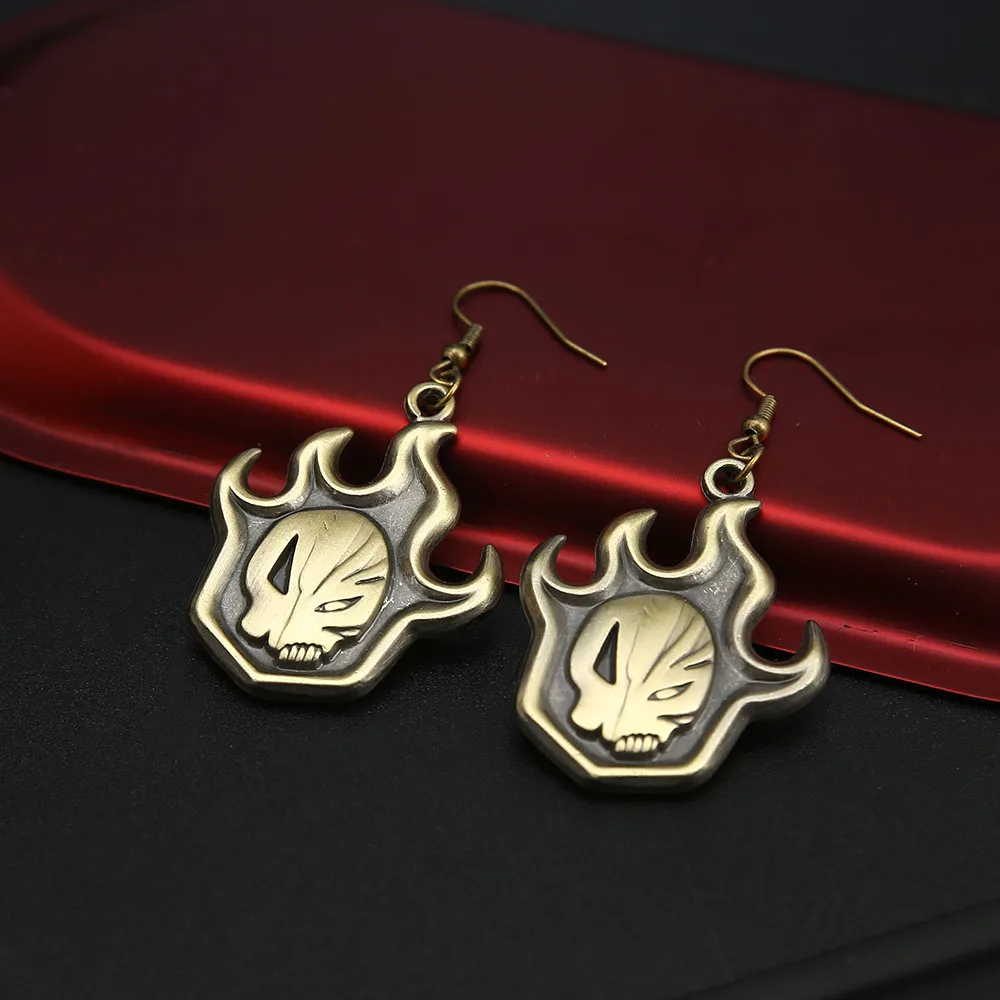 Висячие серьги в стиле аниме с отбеливателем Подвесные виде черепа