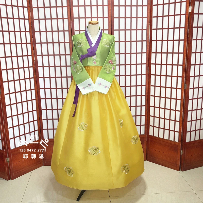 

Hanbok Korean Imports Hanbok Hand-embroidered Wedding Welcoming Folk Costumes Large-scale Event Performance Costumes