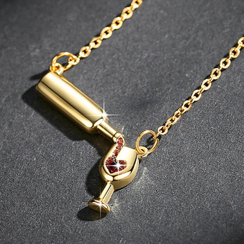 

Vintage Love Red Wine Bottle Pendant Necklaces Red Diamond Collarbone Chain Necklace Women's Fashion Chokers Party Jewelry Gifts