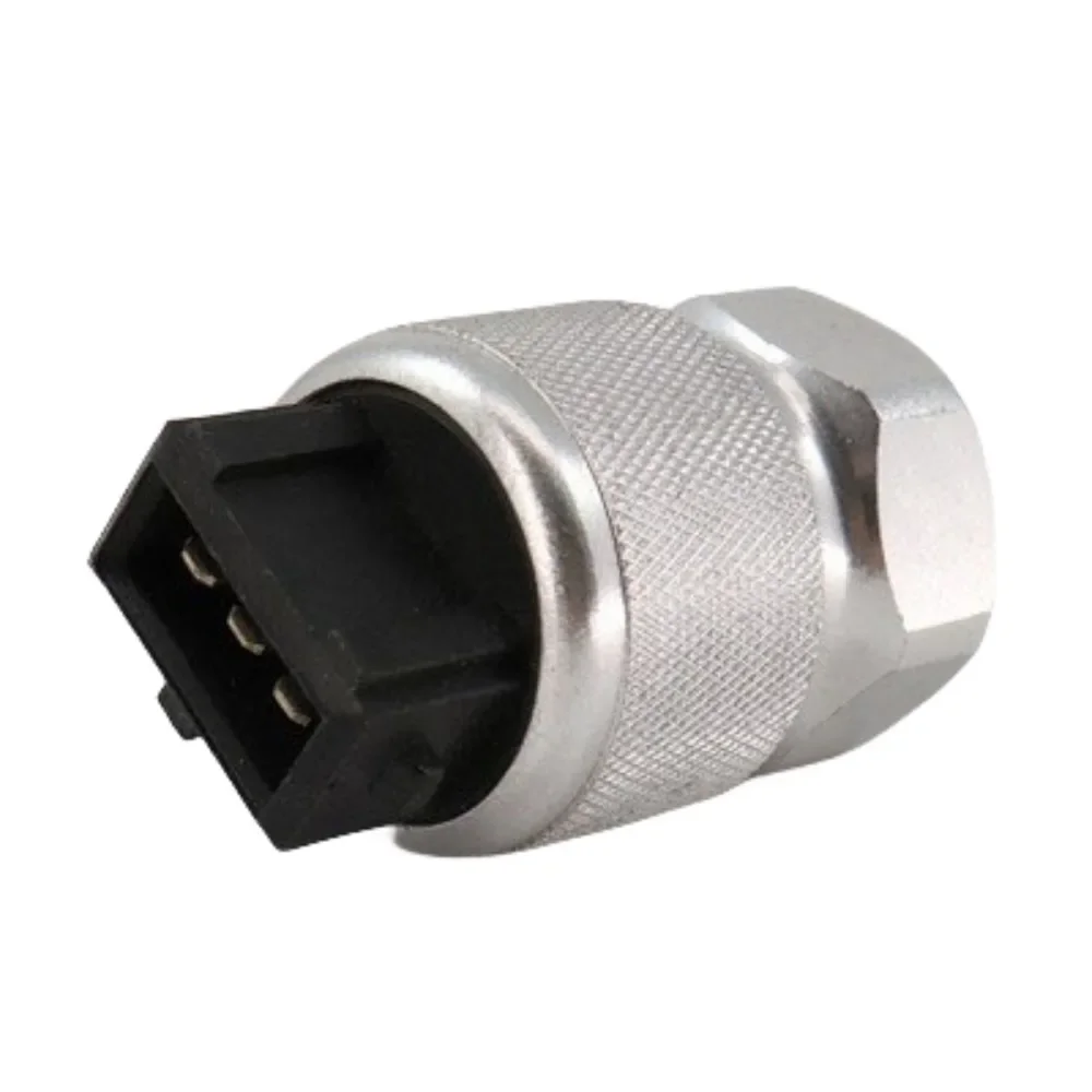 Фото EQ140 CA153 Датчик давления масла Датчик скорости Измеритель пробега M18 №2