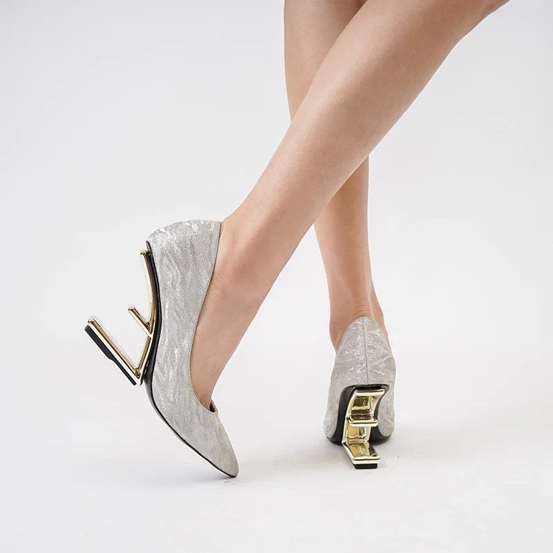 Summer 2023 New Dress Party Wedding Shoes Women's Gold Heel Sandals Designer High-end Glitter Heels Rhinestone Strip Slippers