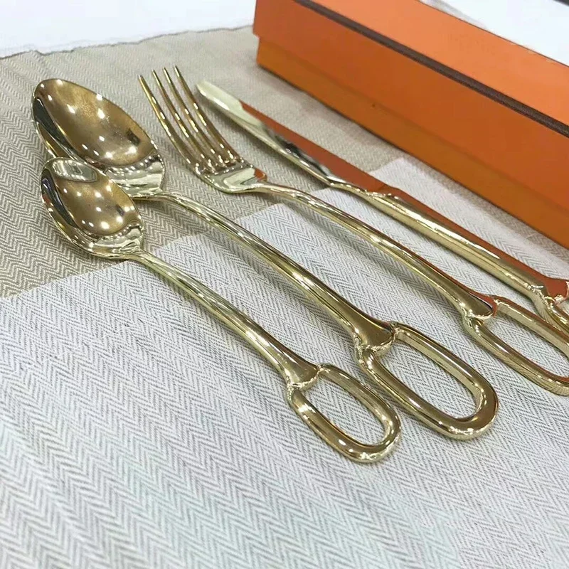 Новый роскошный H-вилка ложка нож набор из 4 предметов с коробкой посуда