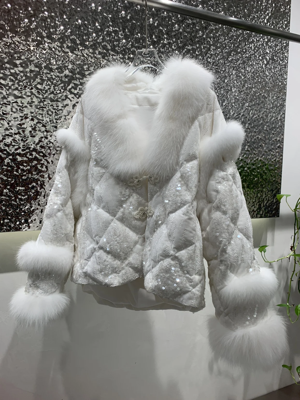 Luxury Woman V-neck Velvet Sequin Stitching Fox Fur Down Coat 2022 Winter New Women's Detachable Two-Way Jackets Feminino