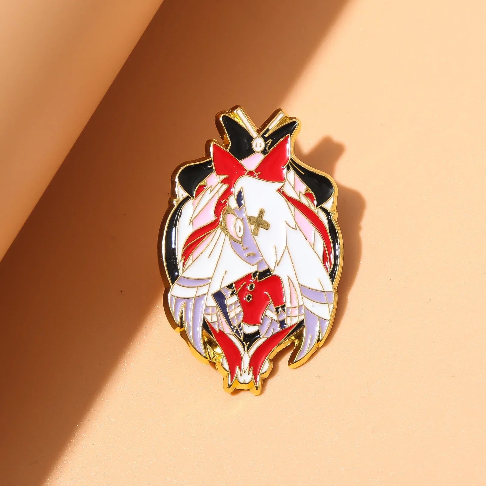 Чарли Морнингстар Вагги Ангел Пыль Эмалированная Булавка Аниме Значки Рюкзак