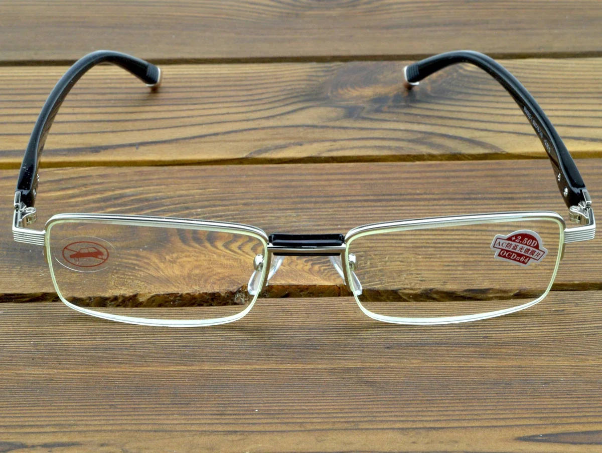 Очки для чтения Clear Vida мужские с антибликовым покрытием из титанового сплава