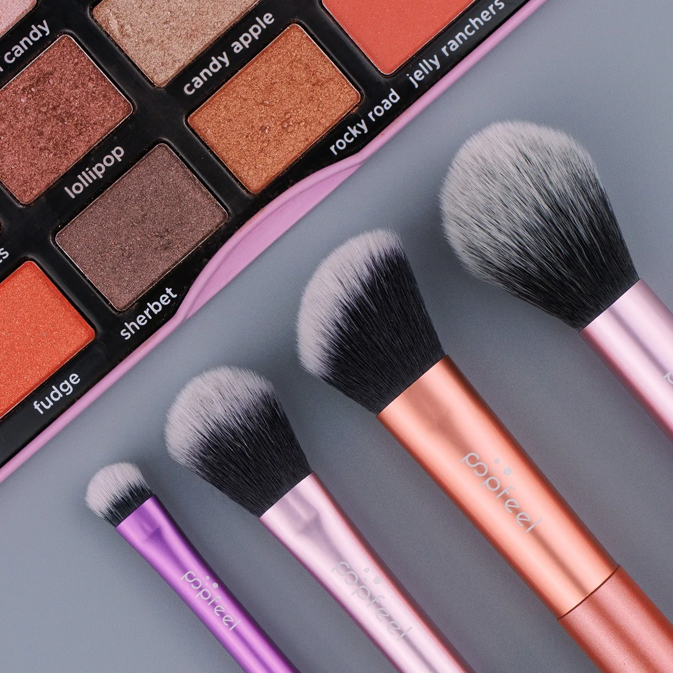 Мини-Кисть для макияжа с мягкими волосами 4 шт.