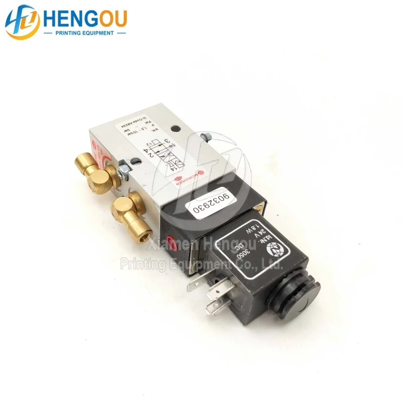 

1 pcs 61.184.1311 SM52 SM74 SM102 CD102 Heidelberg printing machine 4/2-way valve Connector Hole Size 4mm