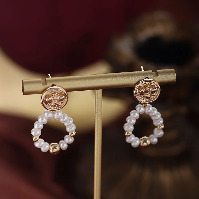 

Irregular Baroque Pearl Circle Drop Earrings Gold Color Bees Coin Charm Dangle Luxury Natural Freshwater Pearl Jewelry for Women