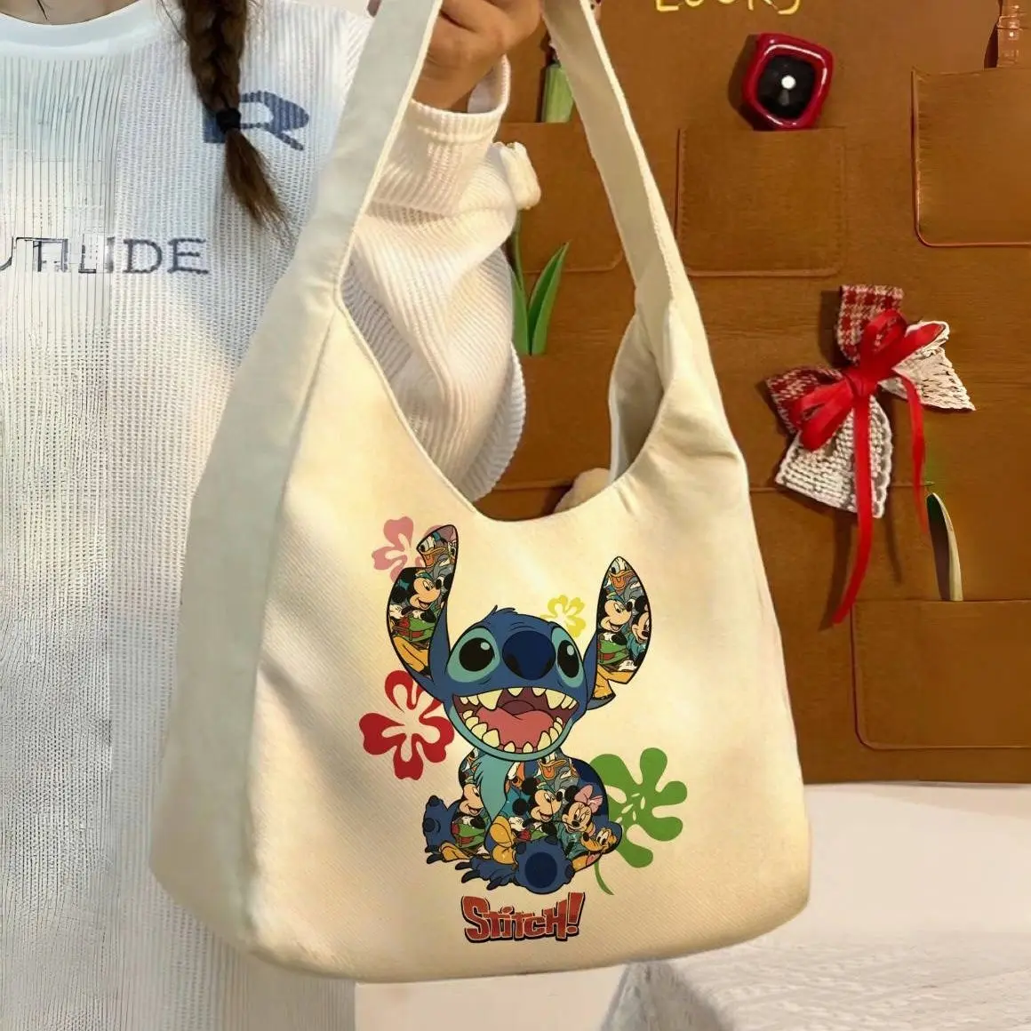 Новинка 2024 сумка на одно плечо с мультяшной вышивкой большая вместительная