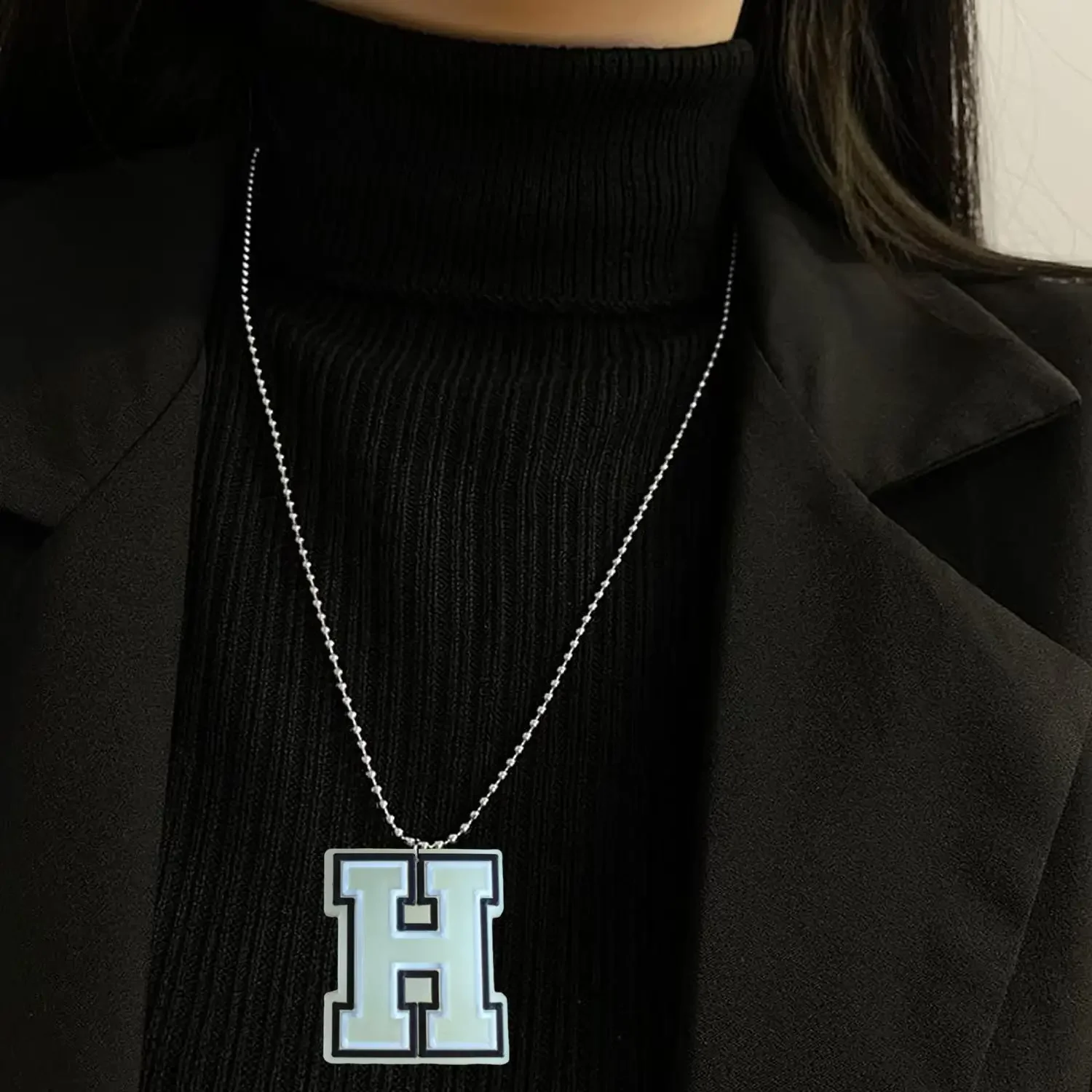 Amazon флуоресцентное ожерелье с буквами 26 бусин простое универсальное модное