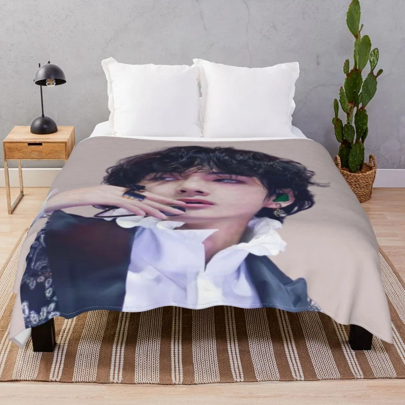 

Taehyung V Thick blankets Fce Autumn Soft Unisex Throw Blanket for Bedding Home Travel Office