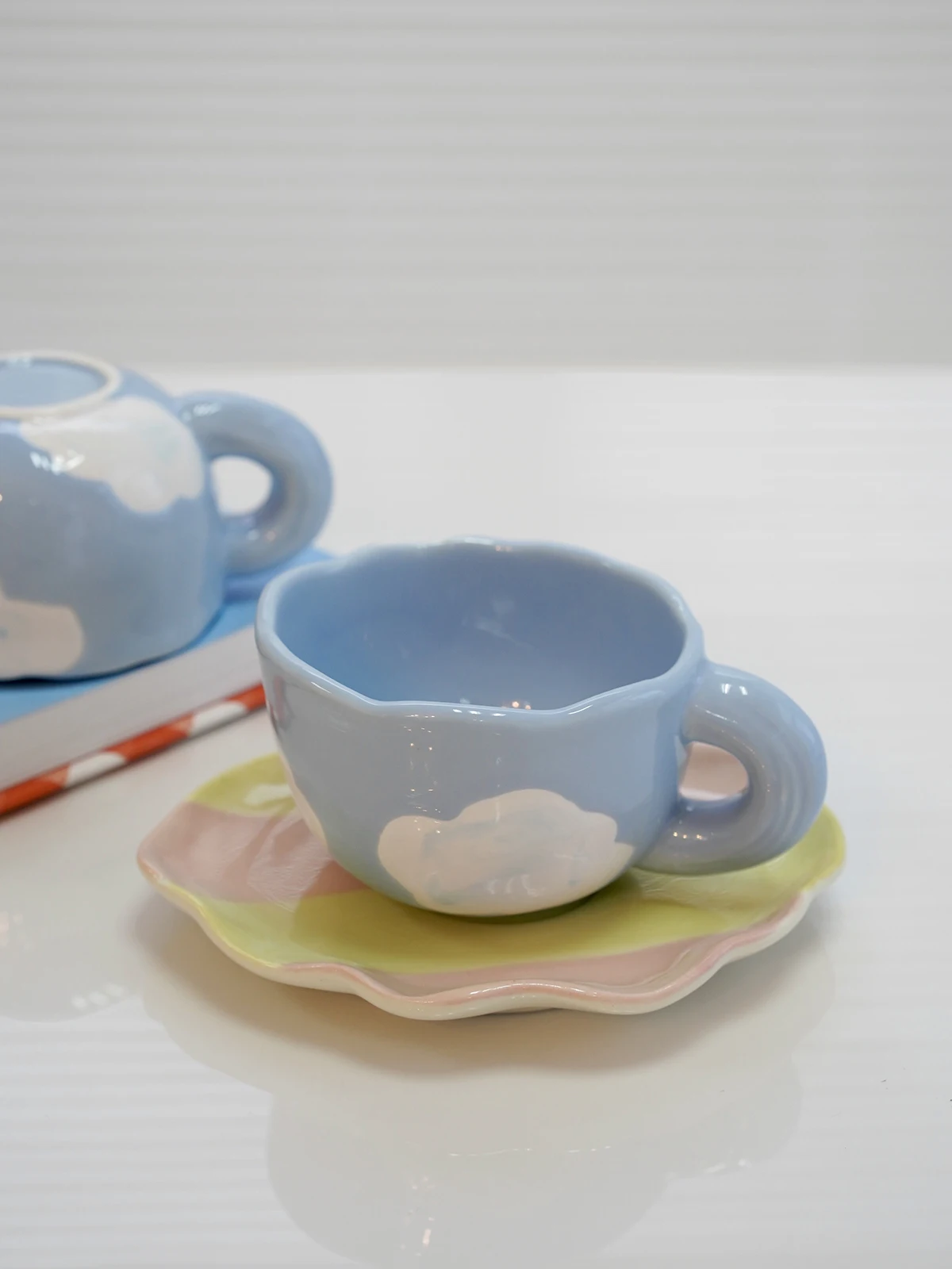 

Ручная роспись, керамическая чашка, кофейная чашка, блюдо, синее небо, облако, чашка, набор блюд, милый послеобеденный чай, керамическая чашк...
